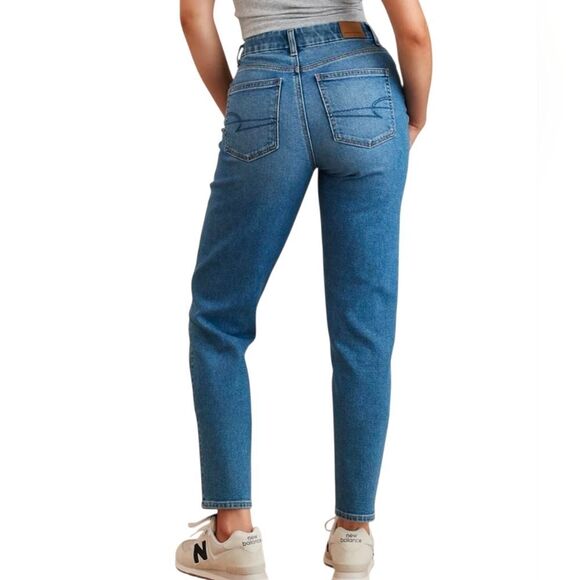American Eagle Stretch Mom Jeans - Picture 3 of 9